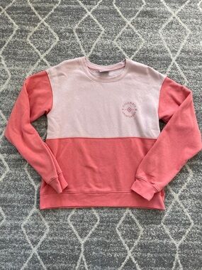 Columbia sweatshirt